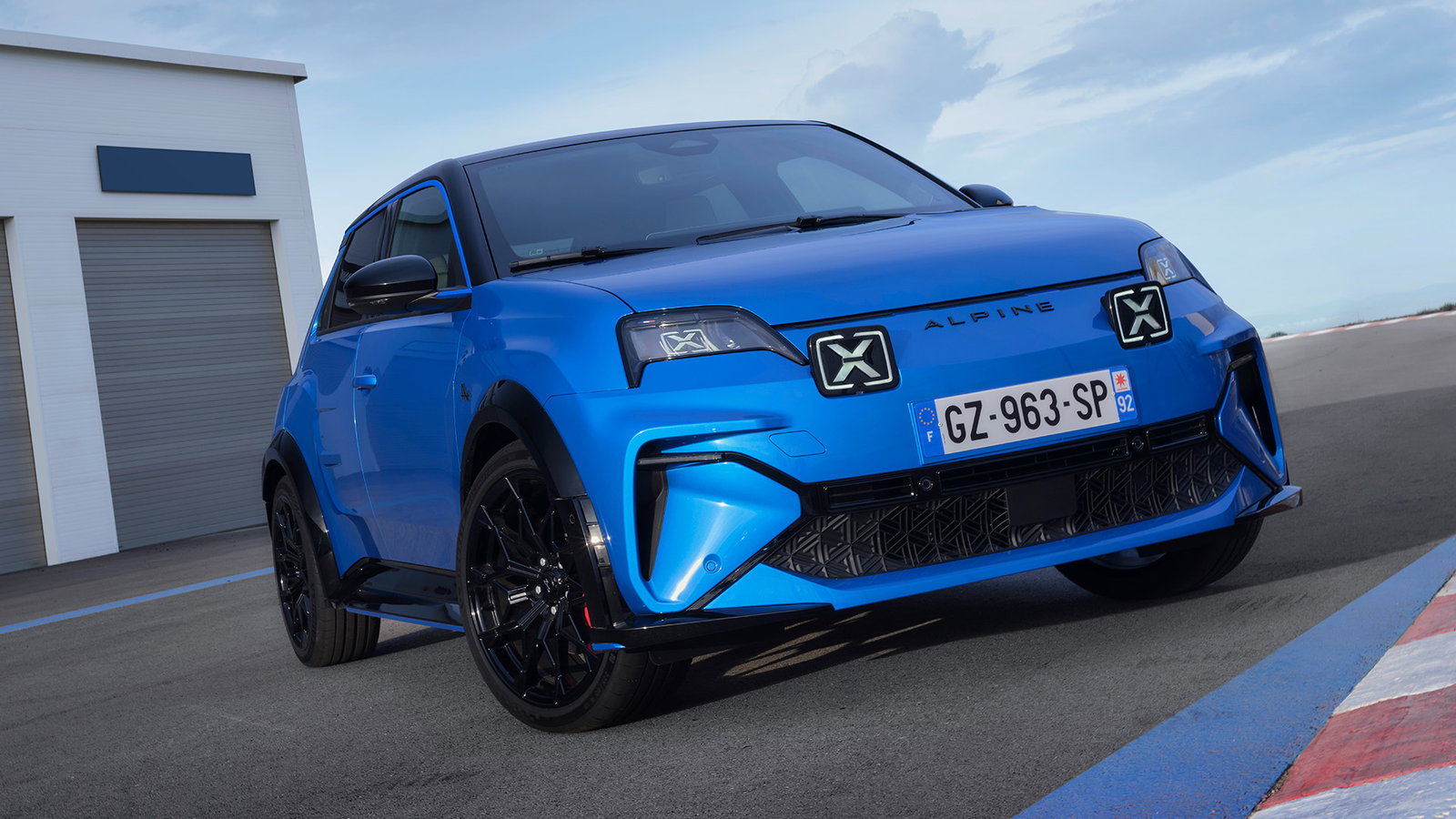 Alpine A290, front 3/4, static